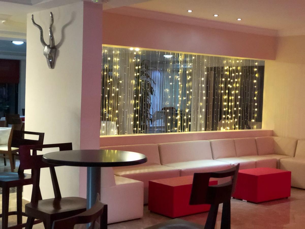 Hotel Le Petit Bateau Конакри Экстерьер фото