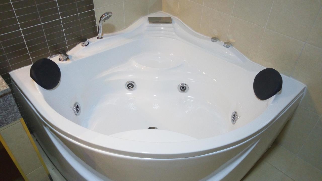 Hotel Le Petit Bateau Конакри Экстерьер фото