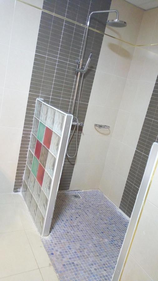 Hotel Le Petit Bateau Конакри Экстерьер фото