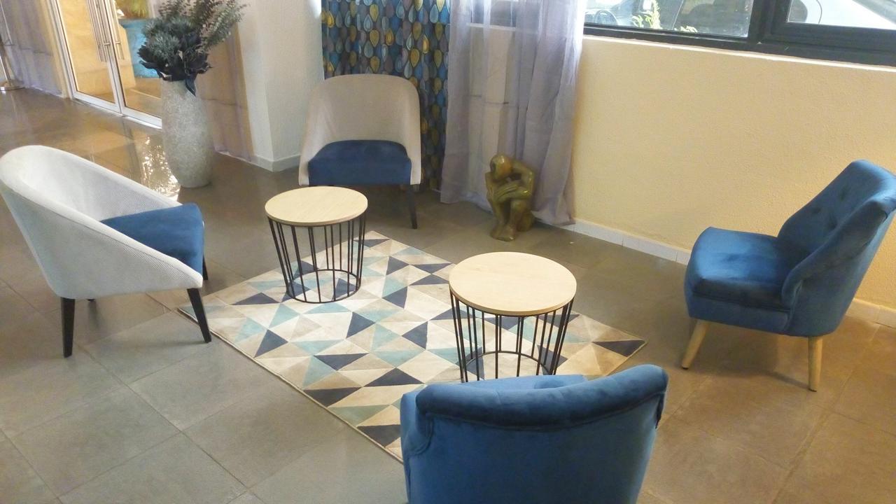 Hotel Le Petit Bateau Конакри Экстерьер фото